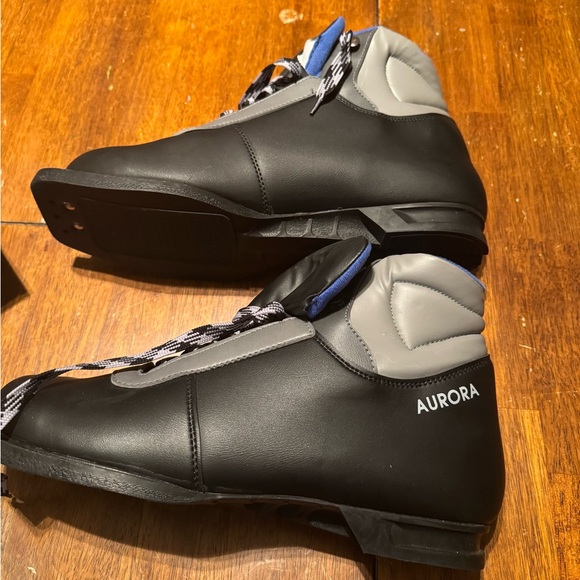 Exel Aurora Cross Country Ski Boots Size 44 | 75mm 3-Pin Nordic Touring - Picture 1 of 10